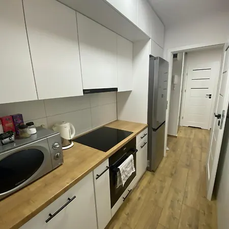 In - G39 * Βαρσοβία